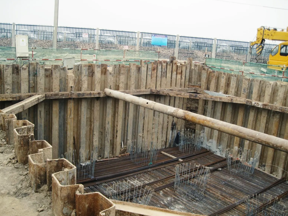 吐鲁番建筑基础施工中基坑（基槽）有哪些支护方式？